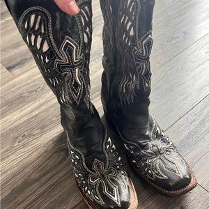 Womens Corral boot size 8